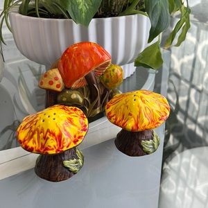 Treasure Craft Mushroom Salt and Pepper Shakers with MCM Mushroom Napkin Holder